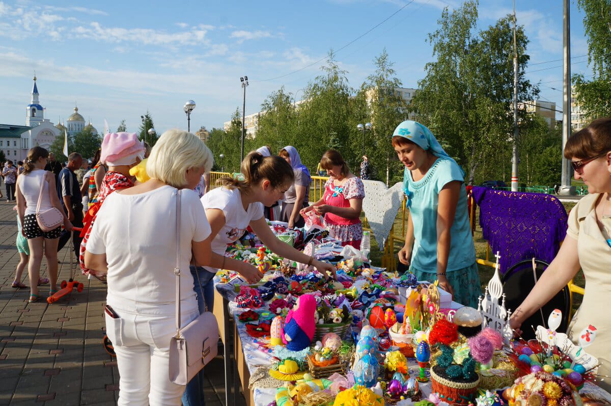 Благотворительная православная ярмарка в День России